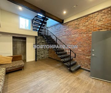 Brookline 1 Bed 1 Bath  North Brookline - $3,350