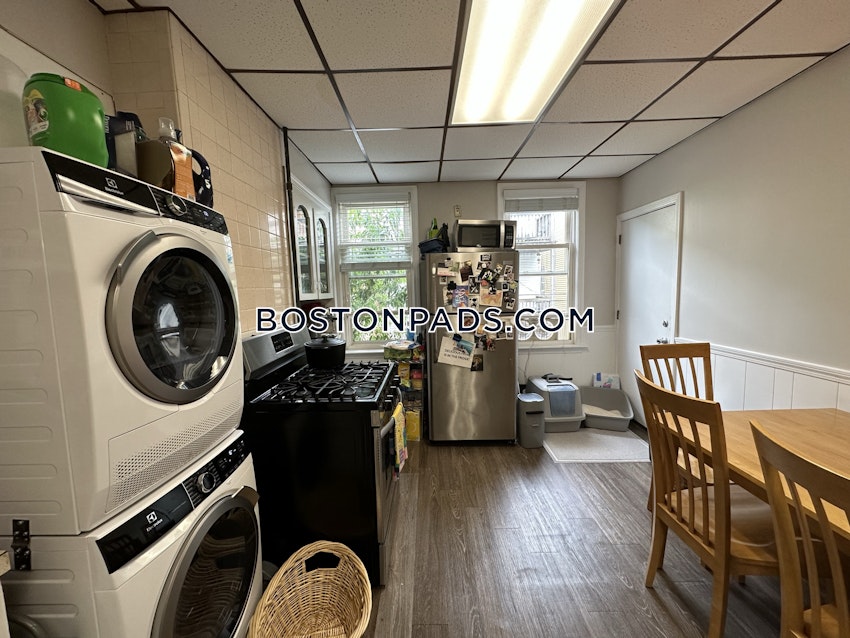 BOSTON - EAST BOSTON - EAGLE HILL - 2 Beds, 1 Bath - Image 3