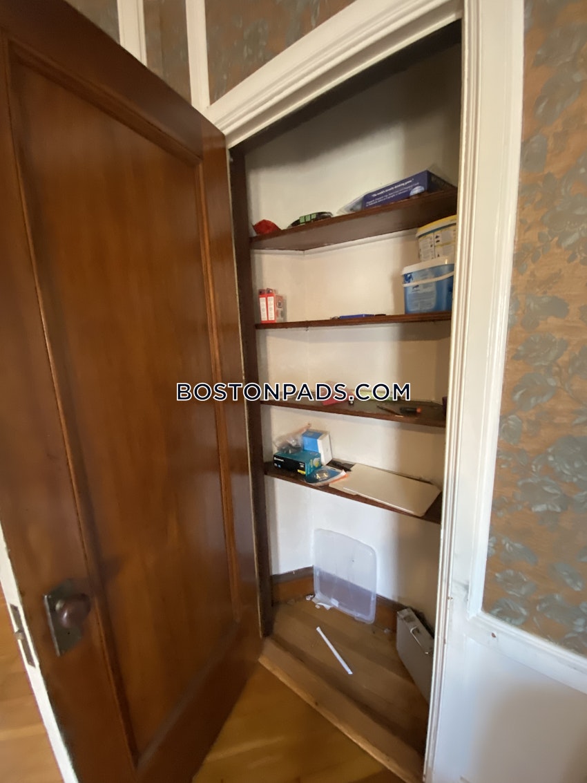 BOSTON - ALLSTON - 2 Beds, 1 Bath - Image 10