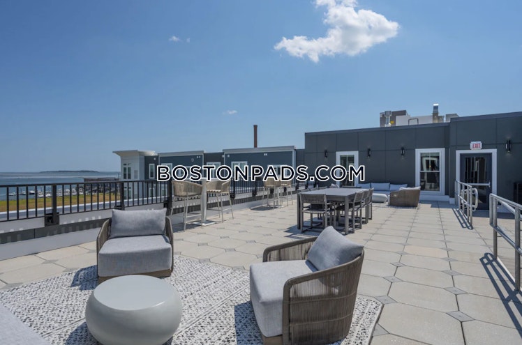 Loring Boulevard, Plymouth