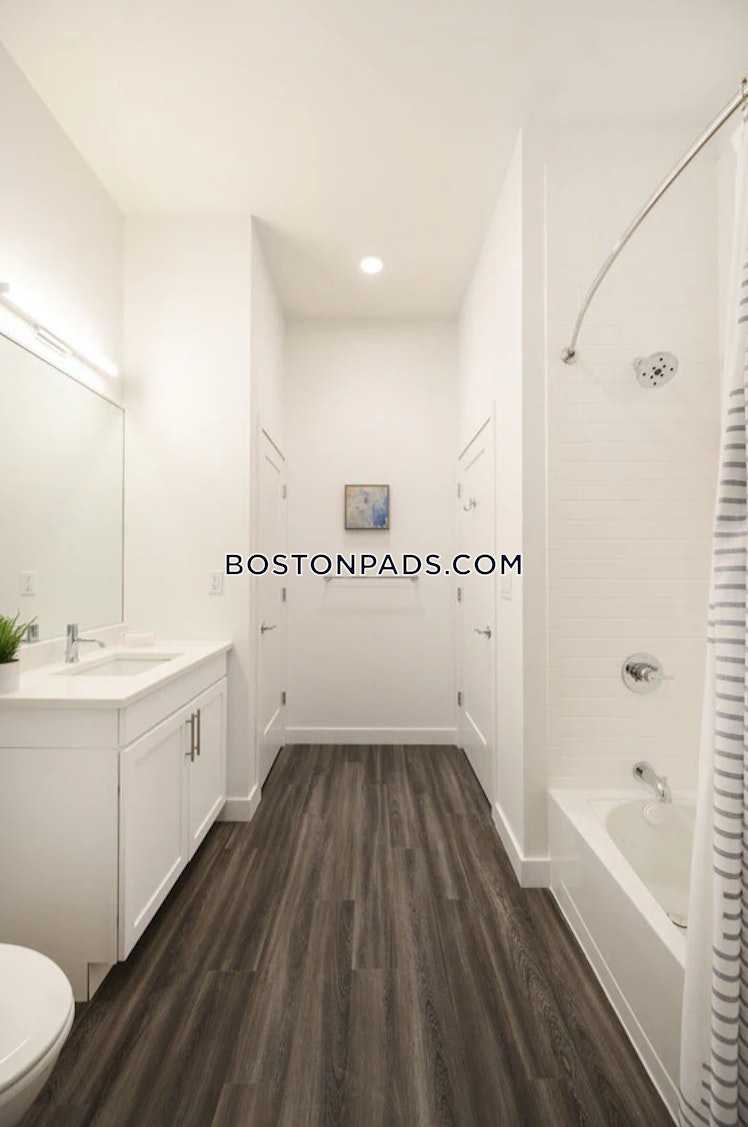 Loring Boulevard, Plymouth