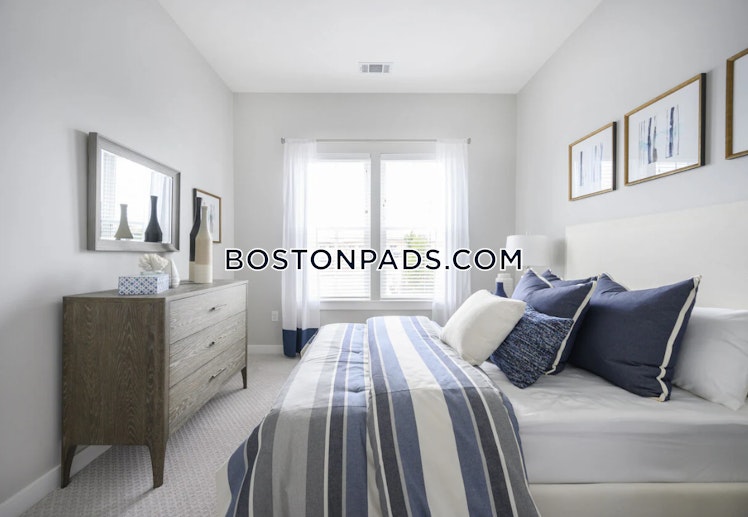 Loring Boulevard, Plymouth