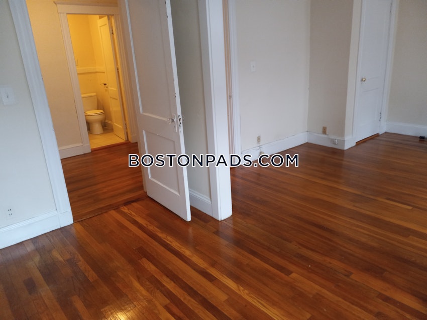 BOSTON - ALLSTON - 1 Bed, 1 Bath - Image 11