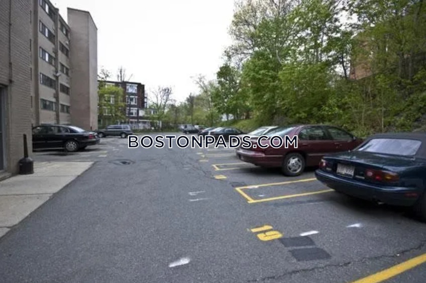 Boston - $2,550+ /month