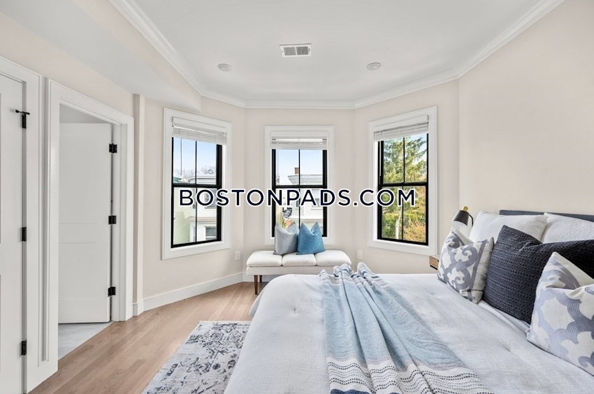 BOSTON - EAST BOSTON - MAVERICK - 5 Beds, 3 Baths - Image 2