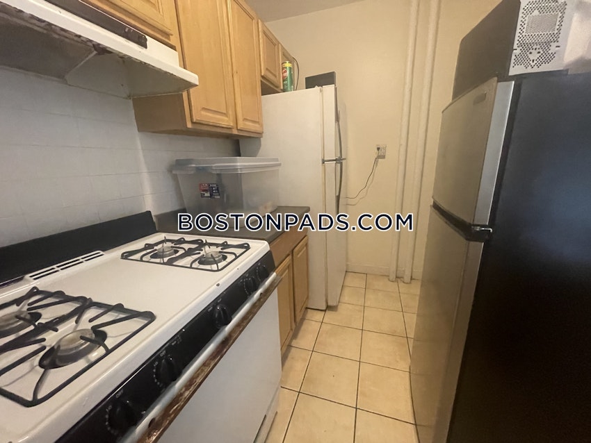 BOSTON - ALLSTON/BRIGHTON BORDER - 2 Beds, 1 Bath - Image 3