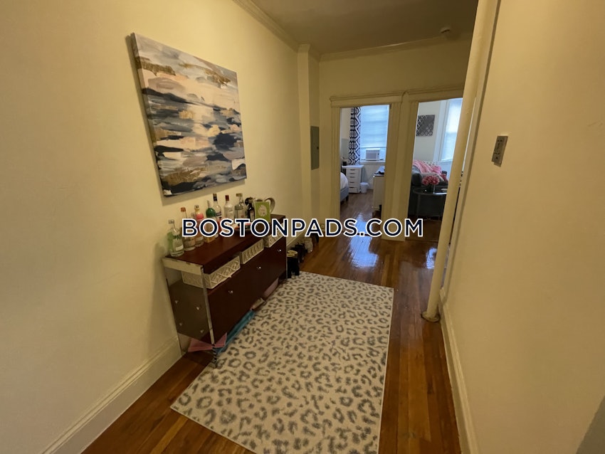 BOSTON - FENWAY/KENMORE - 1 Bed, 1 Bath - Image 9