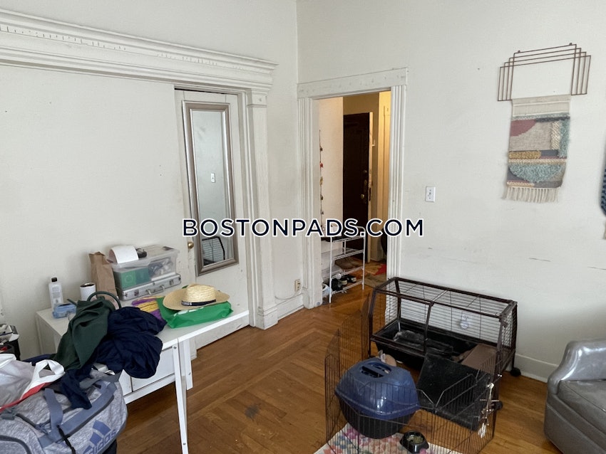 BOSTON - ALLSTON/BRIGHTON BORDER - 2 Beds, 1 Bath - Image 1