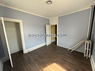 Boston - 4 Beds, 1 Baths