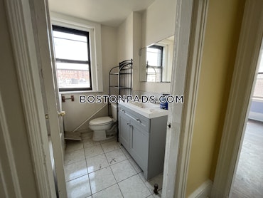 Boston - 4 Beds, 1 Baths