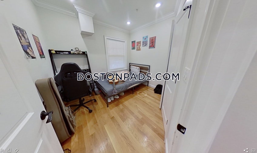 Boston - $5,495+ /month