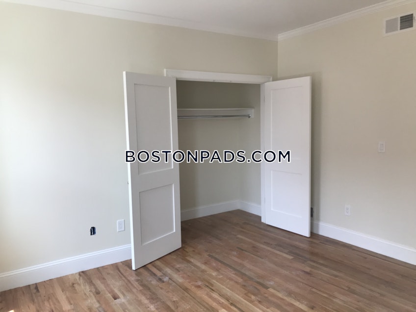 Boston - $5,700+ /month