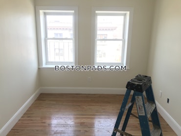 Boston - 5 Beds, 2 Baths