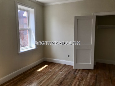 Boston - 5 Beds, 2 Baths