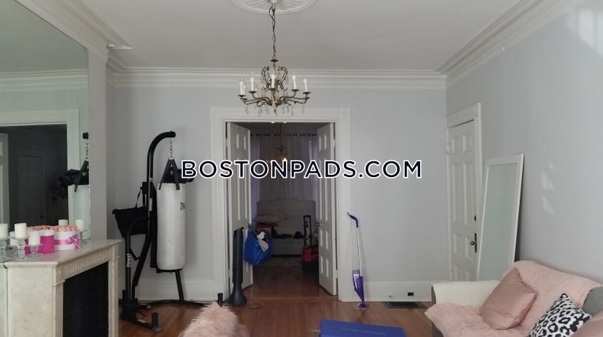 BOSTON - BACK BAY - 1 Bed, 1 Bath - Image 6