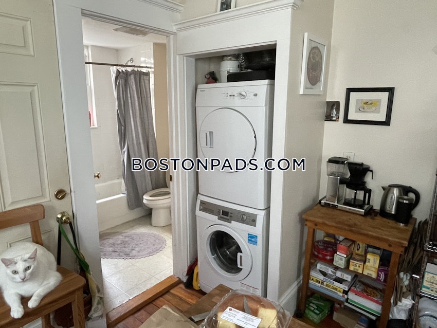 SOMERVILLE - MAGOUN/BALL SQUARE - 2 Beds, 1 Bath - Image 2