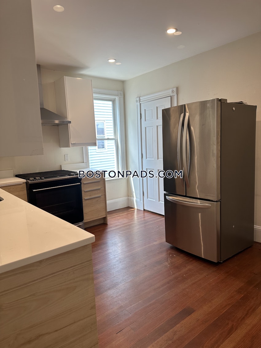 BOSTON - DORCHESTER/SOUTH BOSTON BORDER - 4 Beds, 2 Baths - Image 21