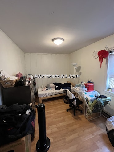 Boston - 2 Beds, 1 Baths