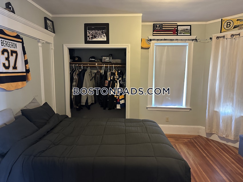 SOMERVILLE - TUFTS - 4 Beds, 1 Bath - Image 6