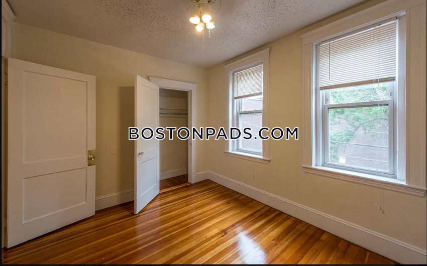 BOSTON - ALLSTON - 1 Bed, 1 Bath - Image 4