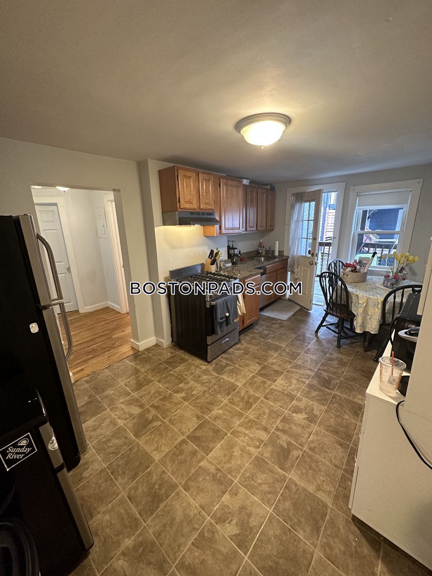 BOSTON - SOUTH BOSTON - WEST SIDE - 3 Beds, 1 Bath - Image 18