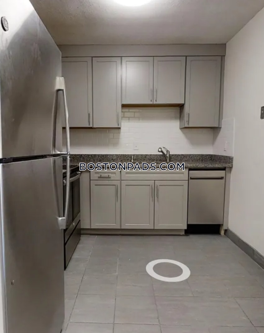 WATERTOWN - 1 Bed, 1 Bath - Image 3