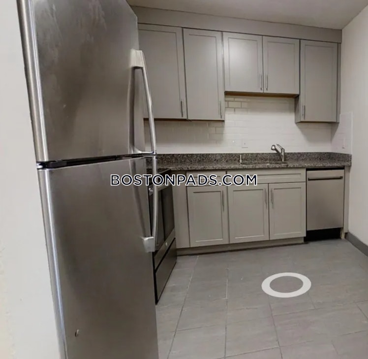 Whites Ave., Watertown