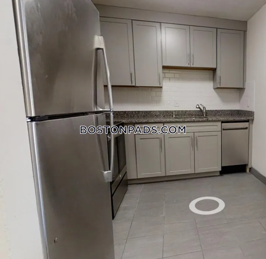 WATERTOWN - 1 Bed, 1 Bath - Image 4