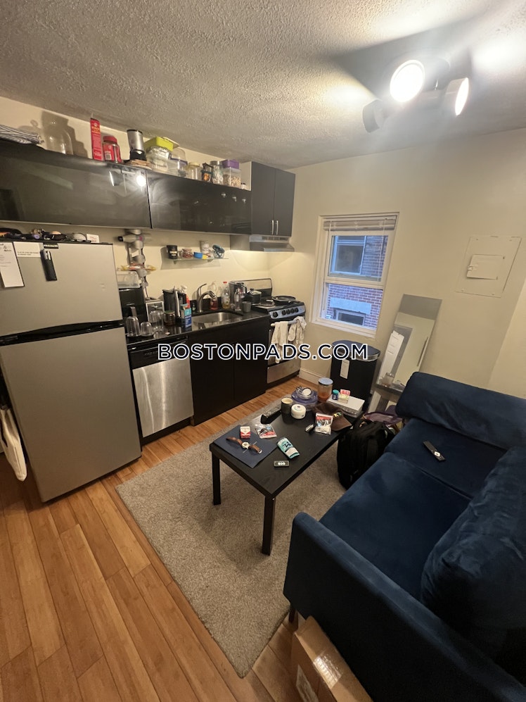 Bartlett Place, Boston