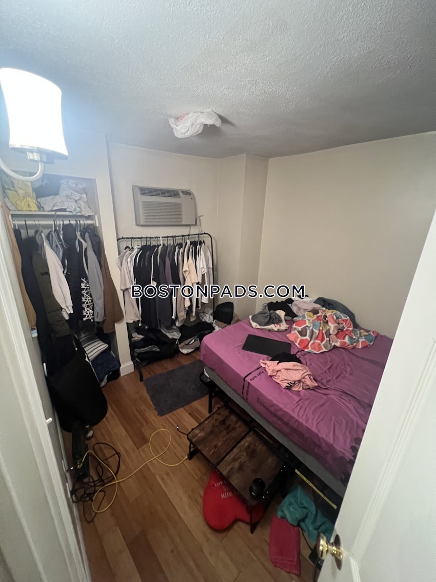 BOSTON - NORTH END - 2 Beds, 1 Bath - Image 10