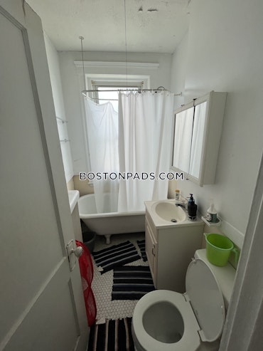 Boston - 1 Beds, 1 Baths