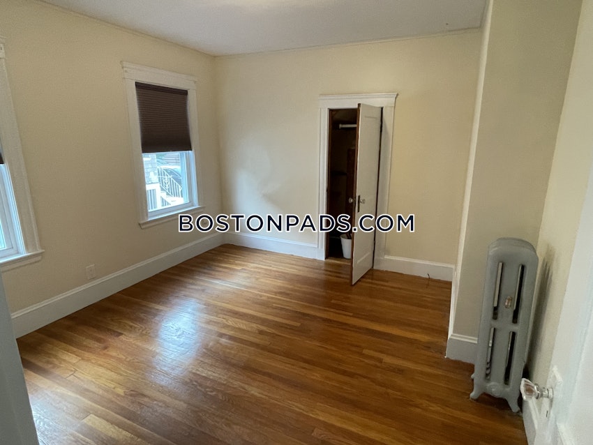 MEDFORD - TUFTS - 2 Beds, 1 Bath - Image 17