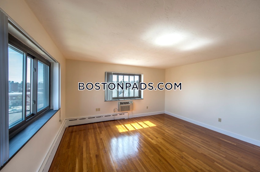 ARLINGTON - 1 Bed, 1 Bath - Image 11