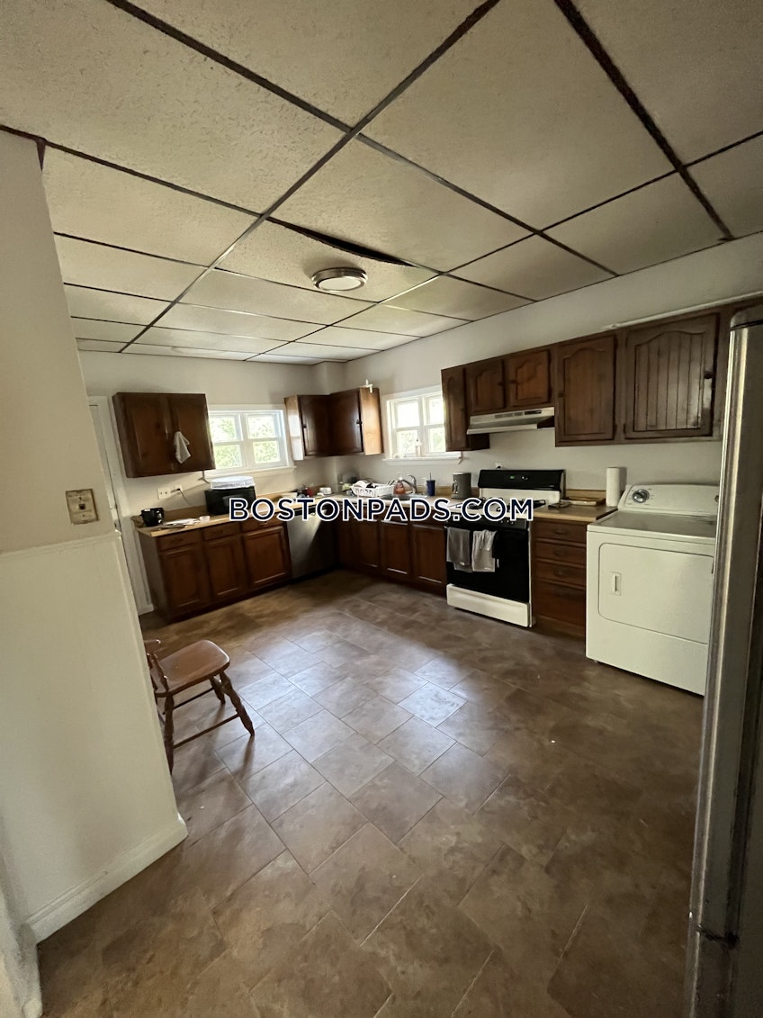 Boston - $3,900+ /month