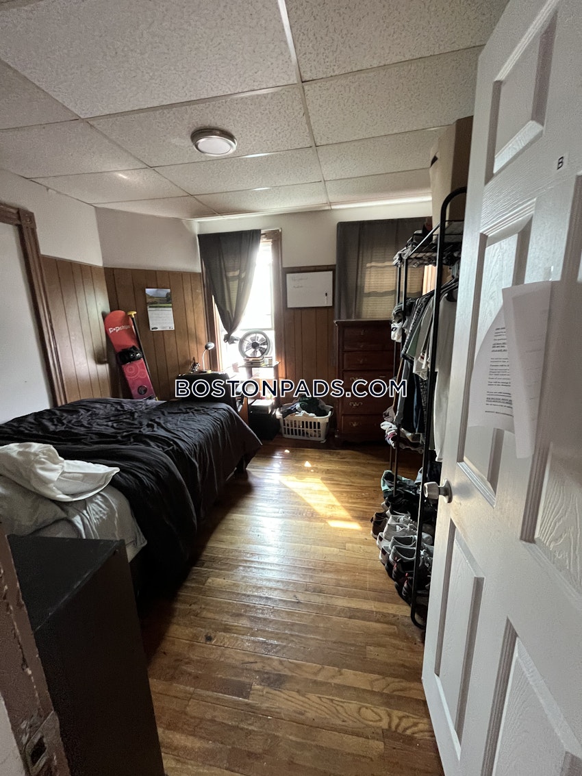 BOSTON - DORCHESTER - SAVIN HILL - 4 Beds, 1 Bath - Image 15