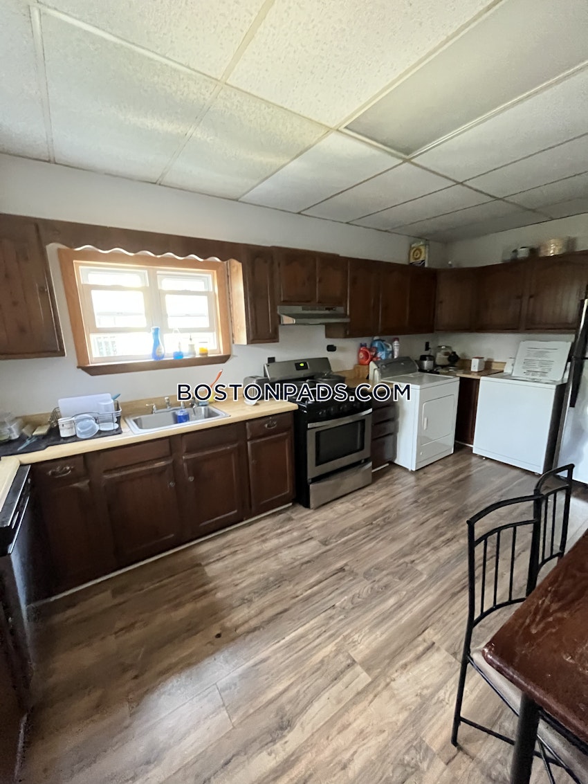 BOSTON - DORCHESTER - SAVIN HILL - 4 Beds, 1 Bath - Image 3