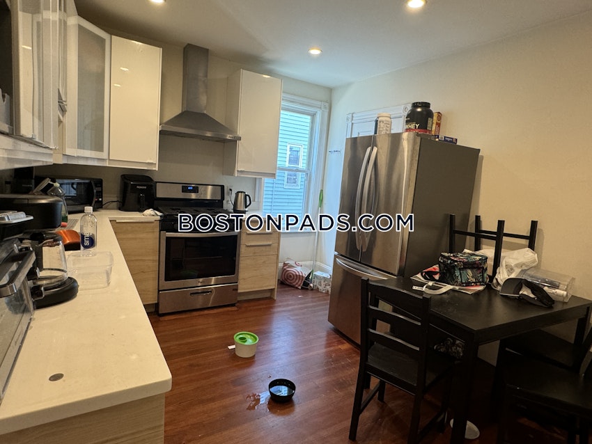 BOSTON - DORCHESTER - UPHAMS CORNER - 4 Beds, 2 Baths - Image 8