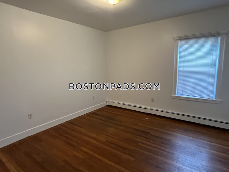 Algonquin Rd., Newton