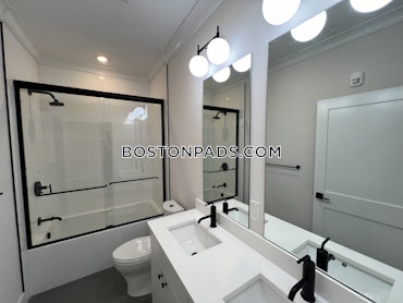 Boston - 5 Beds, 2 Baths