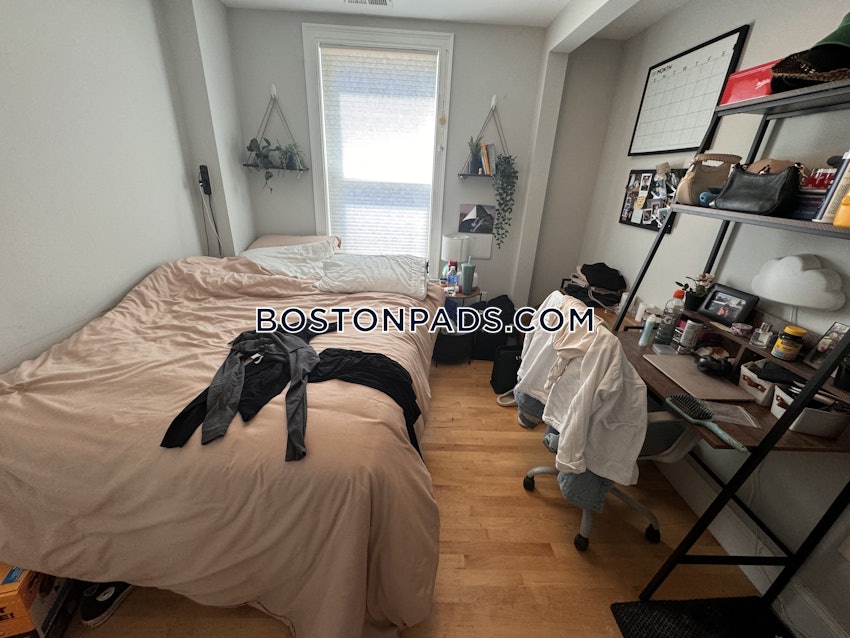 BOSTON - EAST BOSTON - EAGLE HILL - 5 Beds, 3 Baths - Image 18