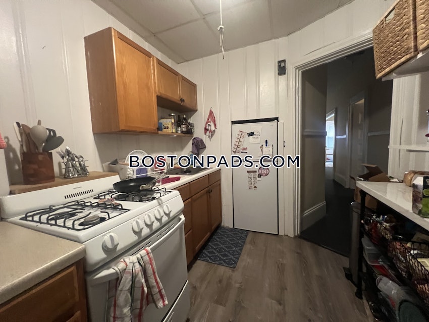 BOSTON - BEACON HILL - 3 Beds, 1 Bath - Image 4