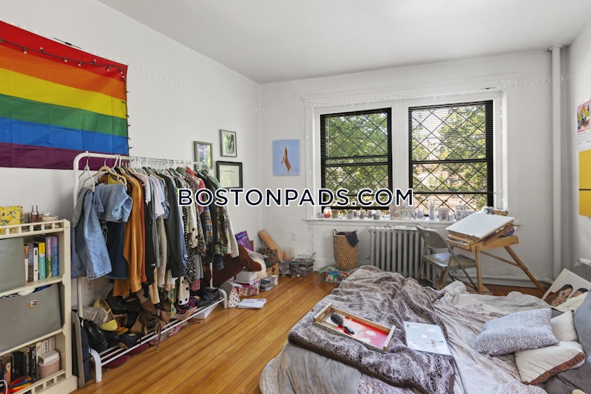 BOSTON - ALLSTON/BRIGHTON BORDER - 3 Beds, 1 Bath - Image 6