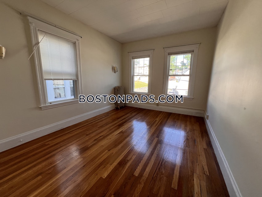 EVERETT - 3 Beds, 1 Bath - Image 42