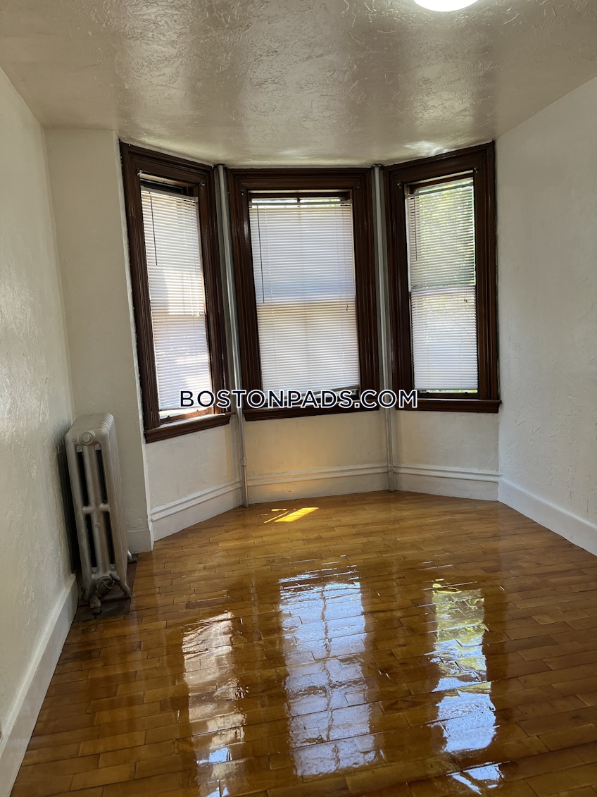 Boston - $3,000+ /month