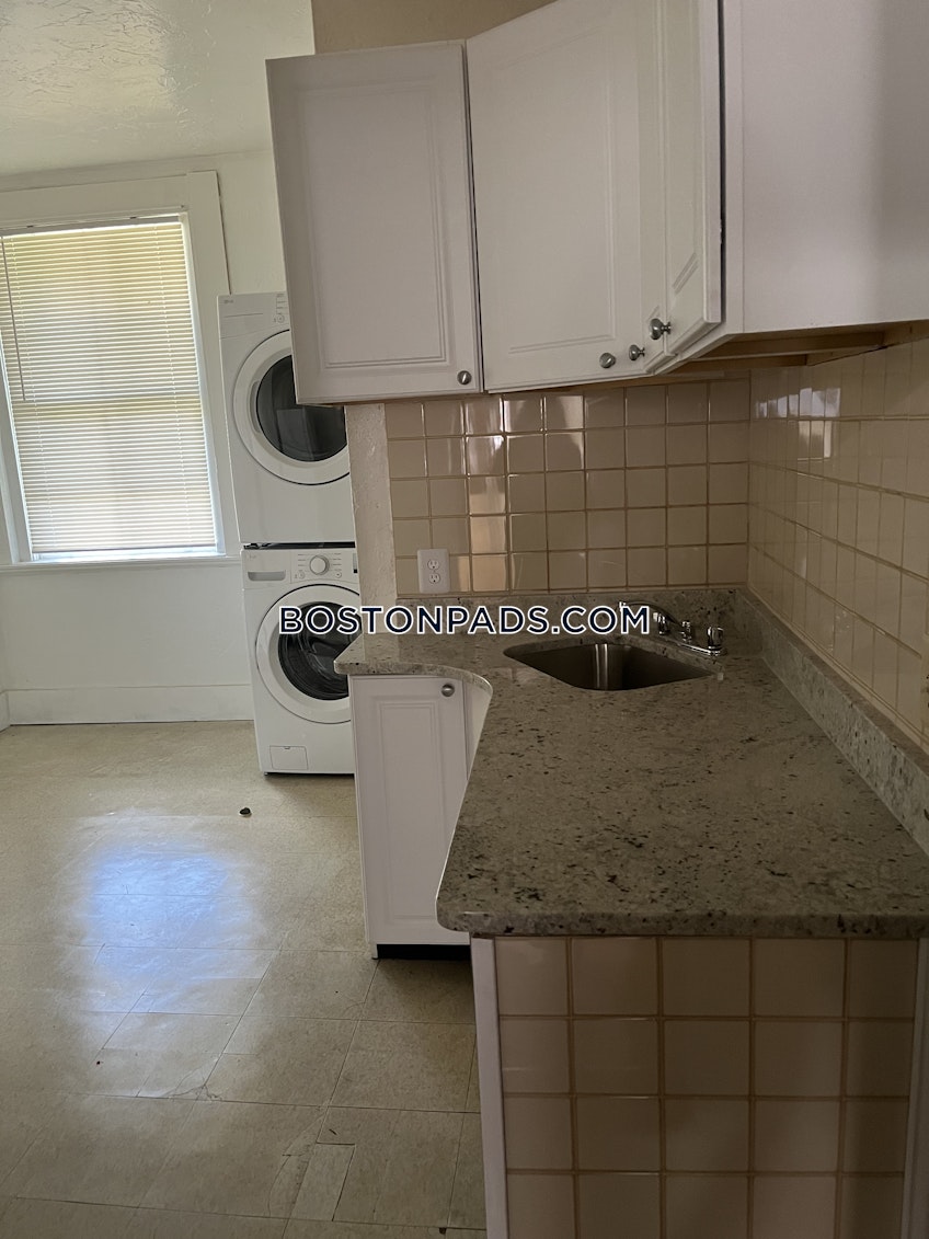 Boston - $3,000+ /month