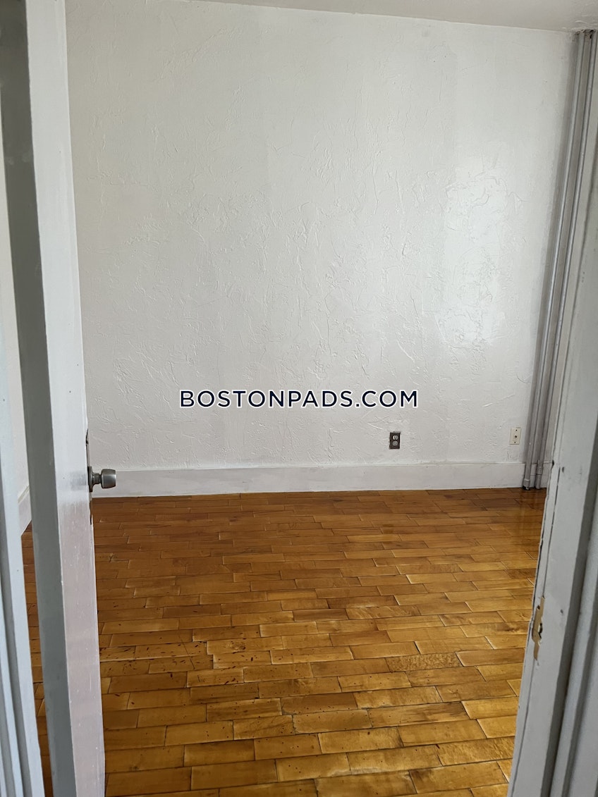 Boston - $3,000+ /month
