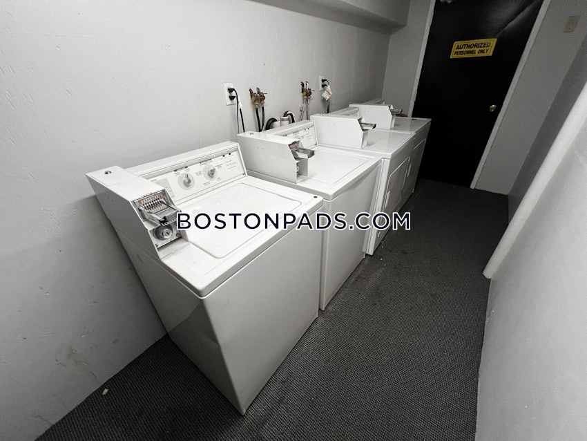BOSTON - BRIGHTON - BOSTON COLLEGE - 4 Beds, 1 Bath - Image 27