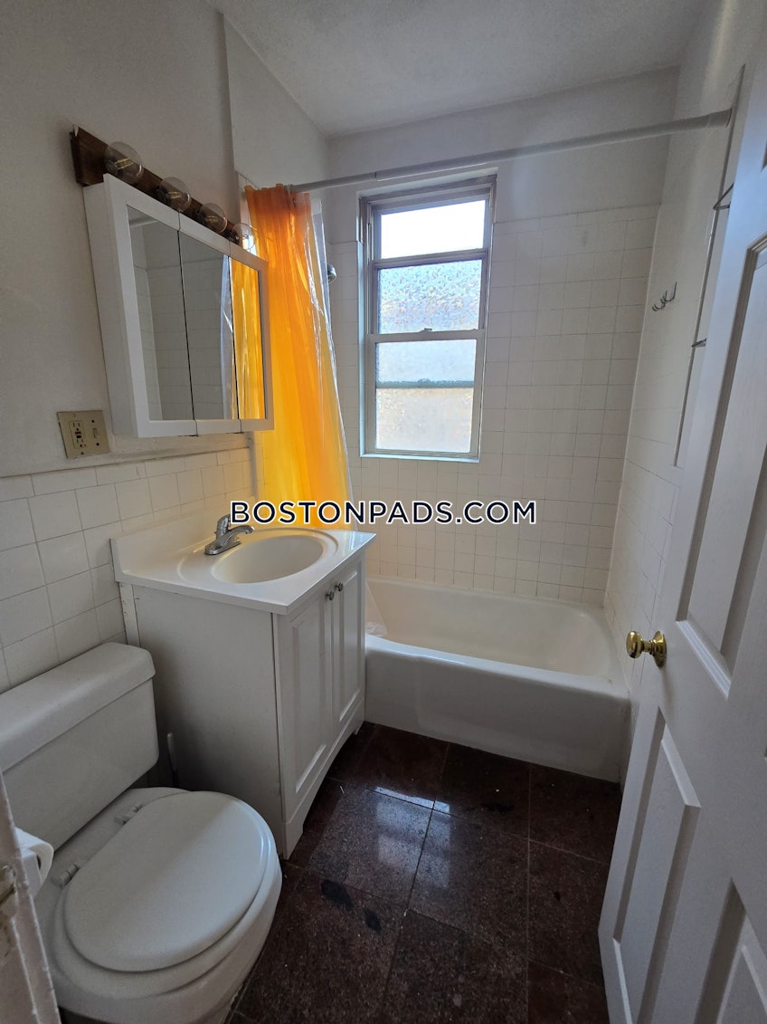 Boston - $2,200+ /month