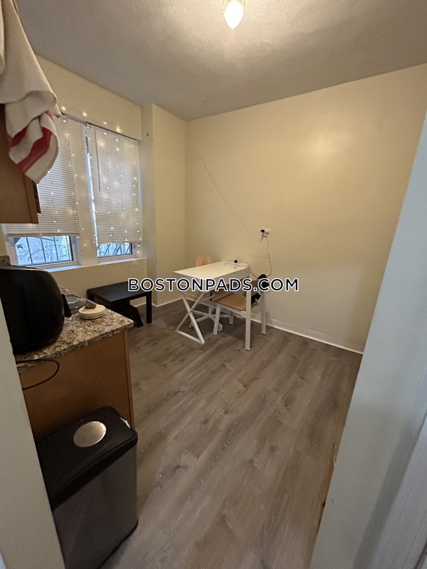 Boston - $2,150+ /month