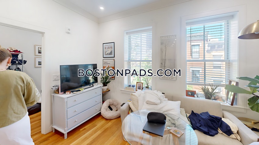 BOSTON - BEACON HILL - 1 Bed, 1 Bath - Image 1